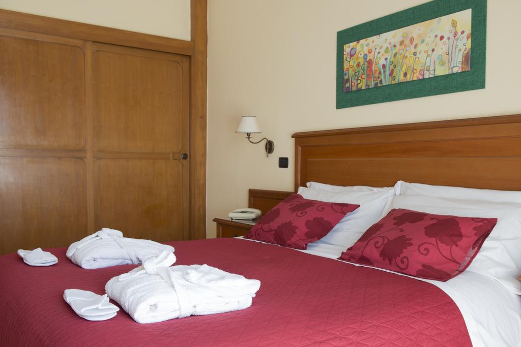 Albergo Scalzone Castel Volturno Extérieur photo